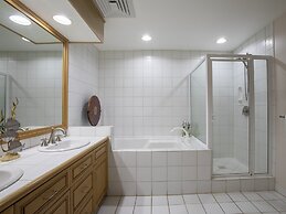 Makena Surf - CoralTree Residence Collection