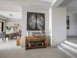 Makena Surf - CoralTree Residence Collection