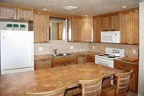 Makena Surf - CoralTree Residence Collection