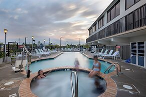 Ashore Oceanfront Hotel by Marriott