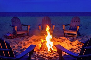 Ashore Oceanfront Hotel by Marriott