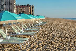 Ashore Oceanfront Hotel by Marriott