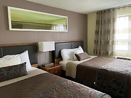 Lakeside Inn
