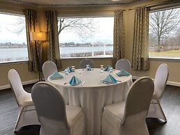 Lakeside Inn