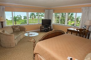 Safety Harbor Resort & Spa Trademark Collection by Wyndham