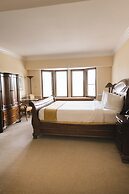Historic Santa Maria Inn