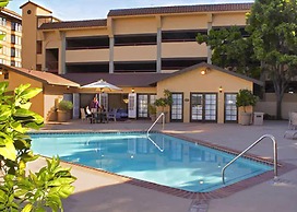 Historic Santa Maria Inn