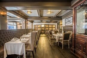 Historic Santa Maria Inn