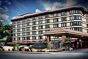 Historic Santa Maria Inn