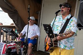 Tawas Bay Beach Resort