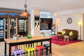 Hotel Madrid Gran Via 25 Affiliated by Meliá