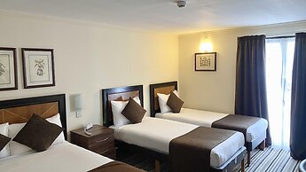 Europa Gatwick Hotel & Spa