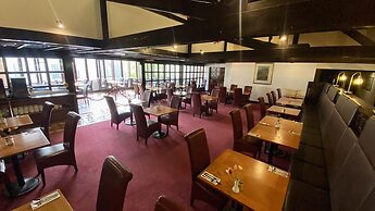 Europa Gatwick Hotel & Spa