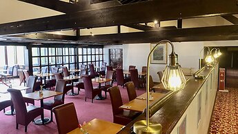 Europa Gatwick Hotel & Spa