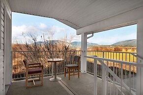 Travelodge by Wyndham Salmon Arm