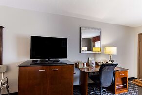SureStay Plus Hotel by Best Western Greenwood