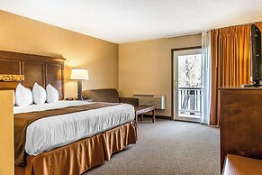 The Black Swan Lee - Lenox, Ascend Hotel Collection