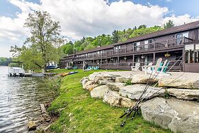 The Black Swan Lee - Lenox, an Ascend Collection Hotel