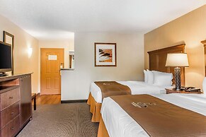 The Black Swan Lee - Lenox, Ascend Hotel Collection