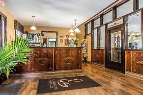 The Black Swan Lee - Lenox, Ascend Hotel Collection