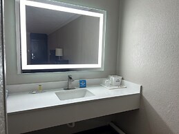 Days Inn by Wyndham Hinesville Near Fort Stewart