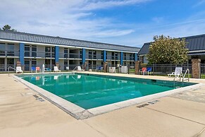 Days Inn by Wyndham Hinesville Near Fort Stewart