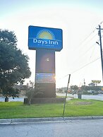 Days Inn by Wyndham Hinesville Near Fort Stewart