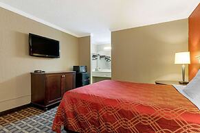 Days Inn by Wyndham Hinesville Near Fort Stewart