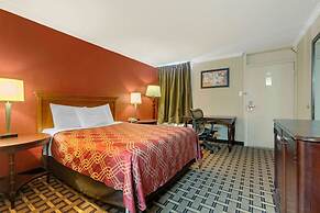 Days Inn by Wyndham Hinesville Near Fort Stewart