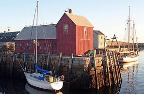 Ocean House Hotel at Bass Rocks