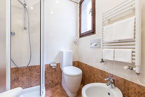 Hotel Ambassador Tre Rose