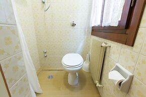 Hotel Ambassador Tre Rose