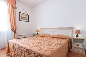 Hotel Ambassador Tre Rose