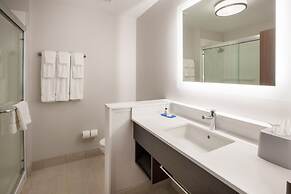 Holiday Inn Express Fall River North by IHG