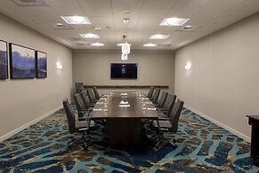 Crowne Plaza Ventura Beach by IHG