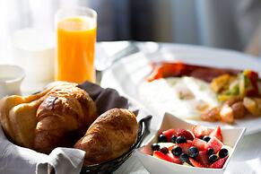 Crowne Plaza Ventura Beach by IHG