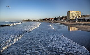 Crowne Plaza Ventura Beach by IHG