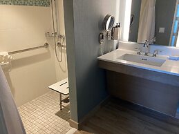 Crowne Plaza Ventura Beach by IHG