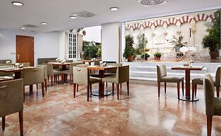 NH Córdoba Califa Hotel