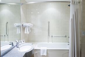 Holiday Inn Leamington Spa - Warwick by IHG