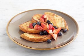 Holiday Inn Leamington Spa - Warwick by IHG