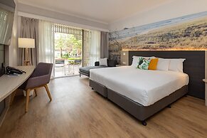 Novotel Sunshine Coast Resort