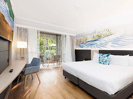 Novotel Sunshine Coast Resort