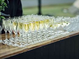 Novotel Sunshine Coast Resort