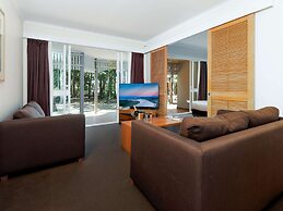 Novotel Sunshine Coast Resort