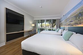 Novotel Sunshine Coast Resort