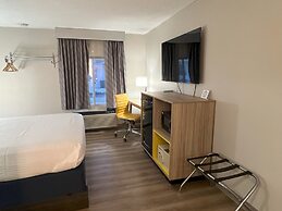 Days Inn by Wyndham Jamestown