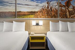 Days Inn by Wyndham Jamestown