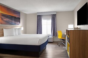 Days Inn by Wyndham Jamestown