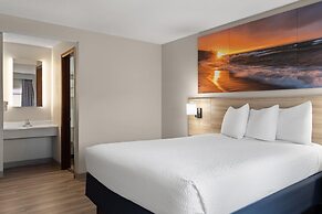 Days Inn by Wyndham Jamestown